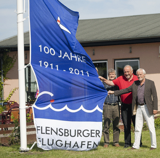 Flaggenhissen-09072011